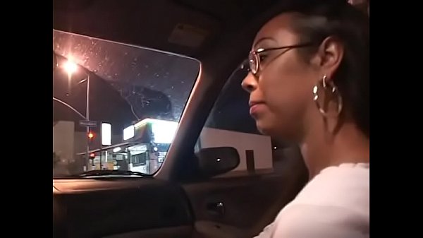 Hot chick loves to rides a black long dong now