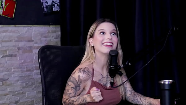 VEJA A ENTREVISTA SAFADA E CHEIA DE PUTARIA COM O NEGRO TOP OFICIAL E FRANCIS SIMAS NO PORN CAST BRAZIL - PARTE 5 (WATCH ON: SHEER/RED) 