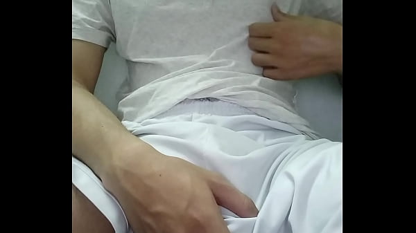 khi ở nh&agrave; một m&igrave;nh