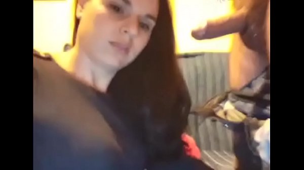 Hardcore joven morena traga garganta follando y chupando pareja amateur sexual duro  