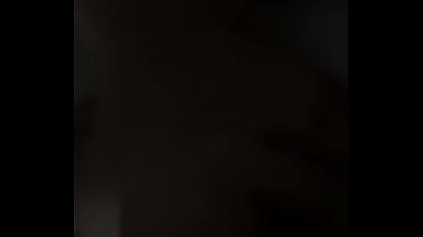 Schweizerin bl&auml;st und wird gefickt (gleichzeitig)