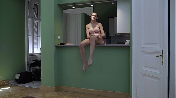 Her longest PISSING and her first Golden Shower  