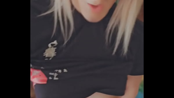 Samanthasissy jerk off her tranny cock  