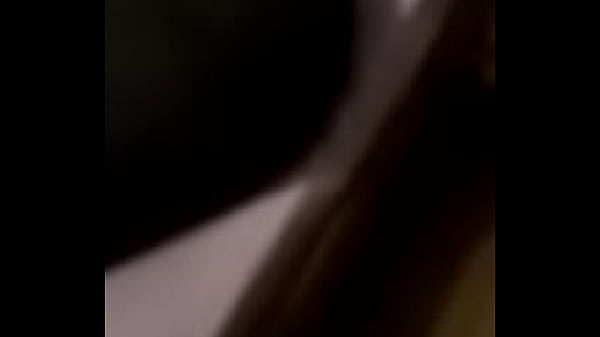 Que del&iacute;cia de mulher. Daqui a pouco tem mais