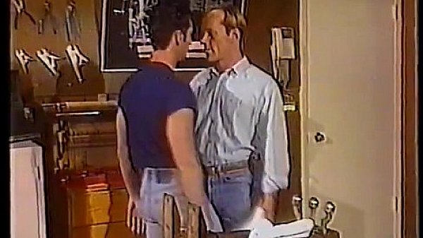 cliff parker takes it up his delicious ass 