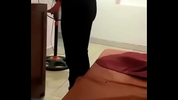 sinh vi&ecirc;n ngoại t&igrave;nh c&ugrave;ng chị m&aacute;y bay chủ ph&ograve;ng trọ  