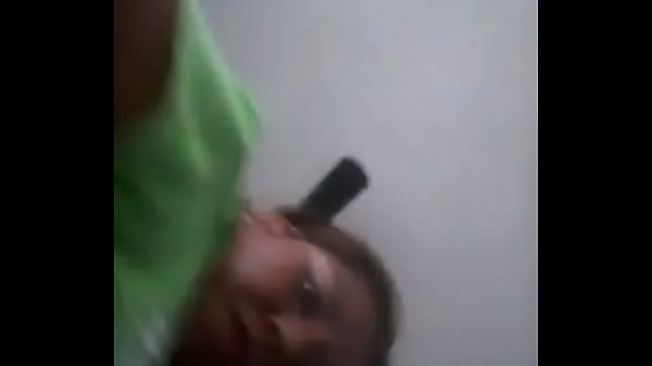 le fascina masturbarse