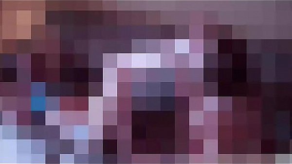 Stripper gets her feet pampered by her roommate