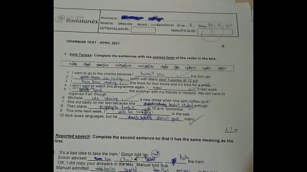 Pendejo es follado fuertemente y duramente por el bachiller