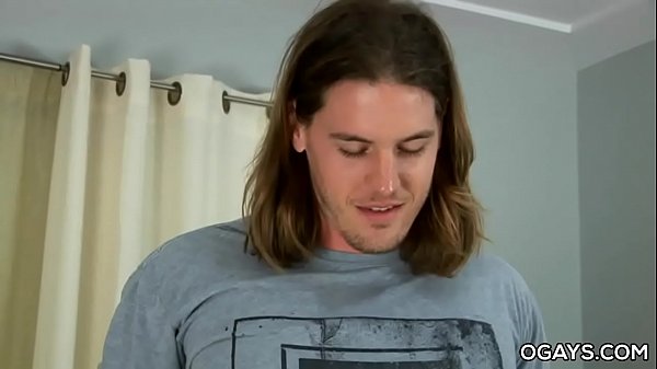 Muscular man Kip Johnson masturbating