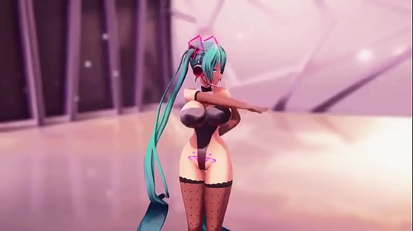 Miku dances with her new clothes  