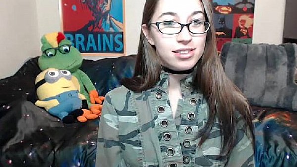 6cam.biz cute alexxxcoal flashing ass on live webcam