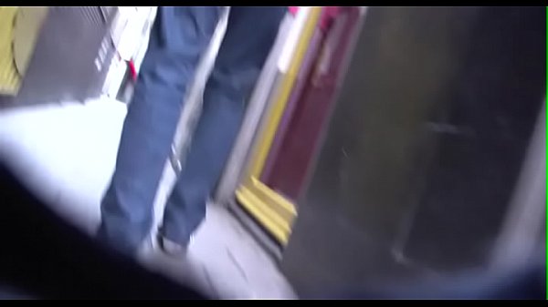 Chick gets mouth screwed