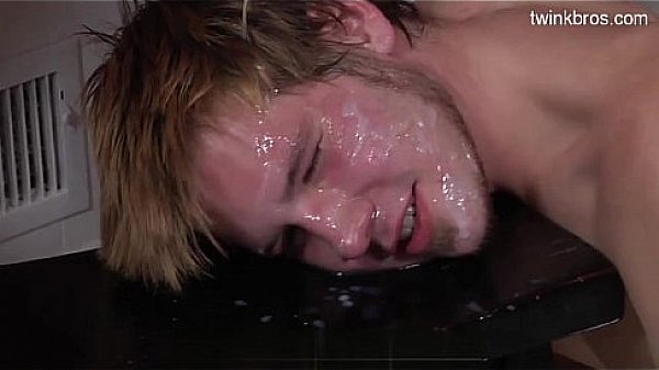 Horny twinks hardsex