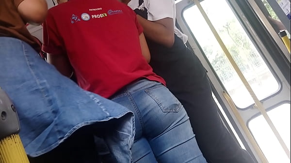 Big ass in buss