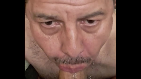 RICA MAMADA DE VERGA A ENRIQUE  