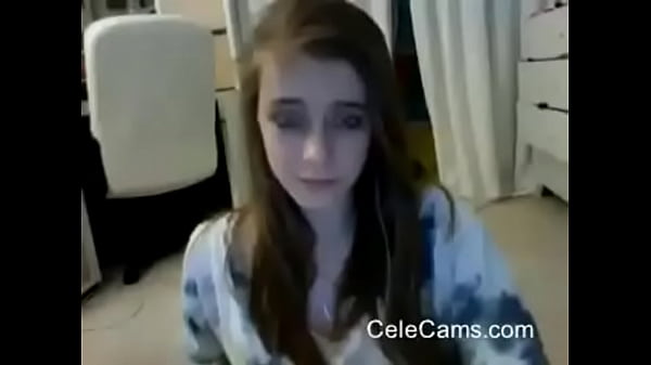 teen masturbates with carrot