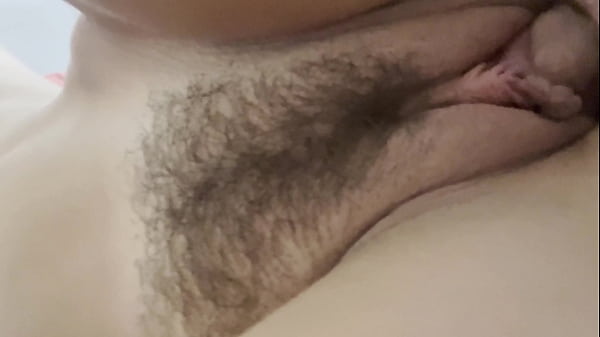 Russian slut fucks her lover 