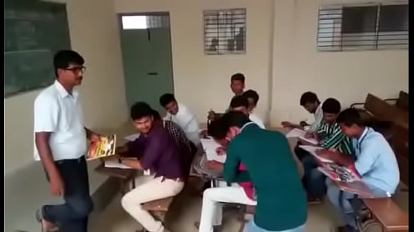 98055FEB-722D-4DFF-95D1-3550BBBDC67A.MOV 