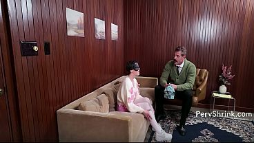 Teenie With Bad Memory Gets It All Back When Therapist Sinks His Cock In Her 