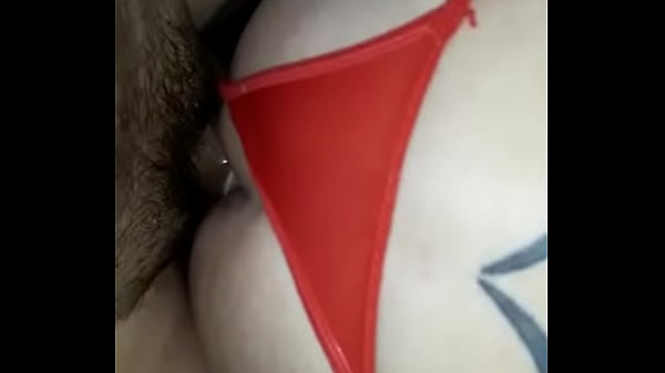 Padrasto sempre judiando da enteada!! 