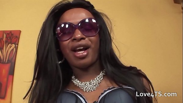 White man gets a fucking from a black transexual with large cock  