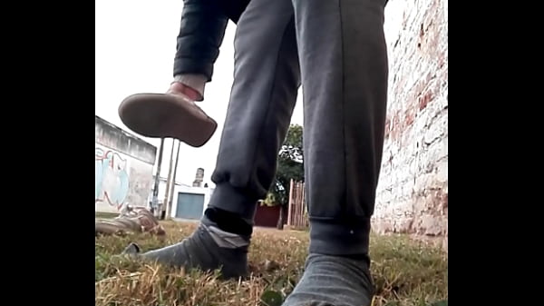 femboy atrapada en publico