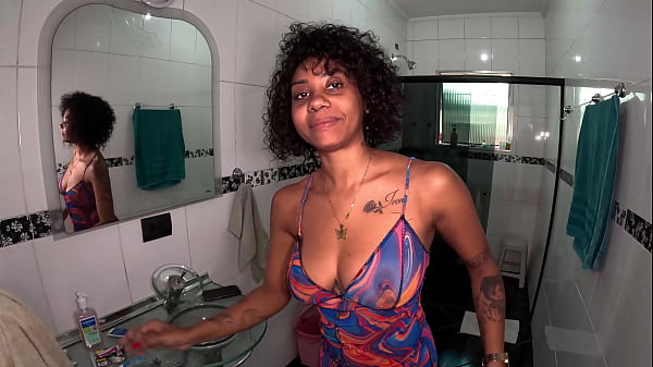 A carioca voltou e muito melhor no anal