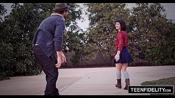 TEENFIDELITY Yhivi Gets Her Hairy Hipster Pussy Creamed