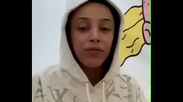 Doja Cat tits Slip on Instagram Live