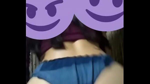 beb&eacute; en tanga