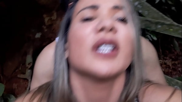 Trilha no Mato com minha guia tur&iacute;stica Dogging Bianca Naldy .