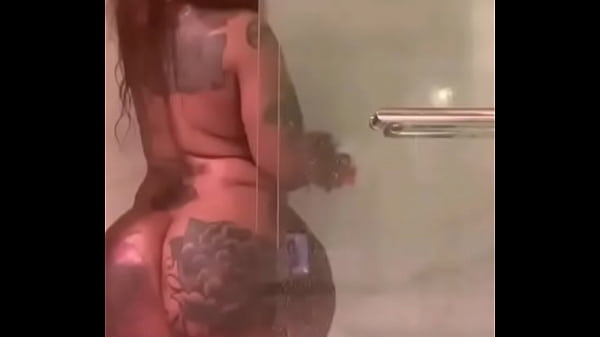 BBW twerking