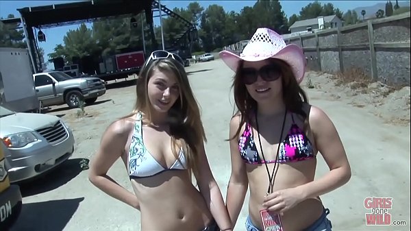 GIRLS GONE WILD - These country girls are ready to party!  