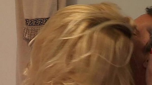 Metro - Young And Cumming - scene 4 - extract 2 