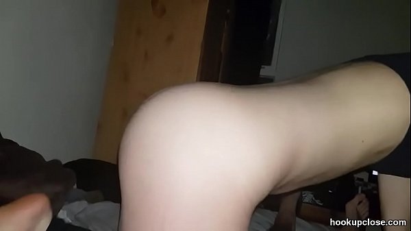 Scored With This Tinder Babe Last Night 