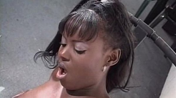 Enge.Loecher.kleine.Titten 03