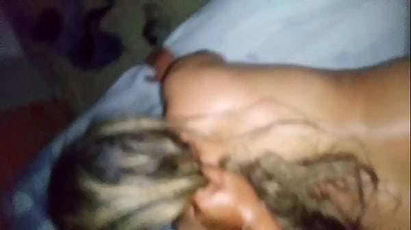 Amateur de aperrito milf cabello hasta las nalagas