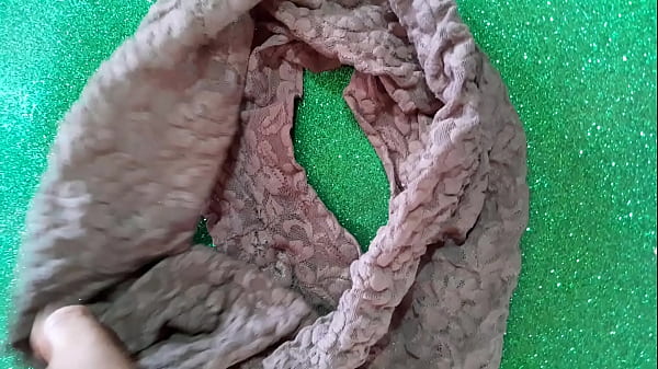 Encaje caf&eacute; con aroma y sabor a sudor