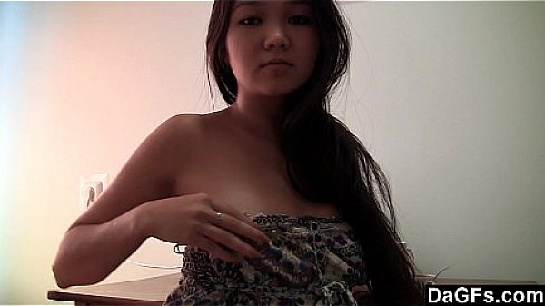 DAGFS - Asian Doll Take Pose On Webcam