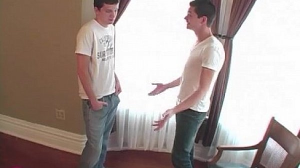 Amazing twinks Bryce met James online in a talk room and the 2 met