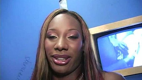 Black babe sucking white cock for some warm cum 6