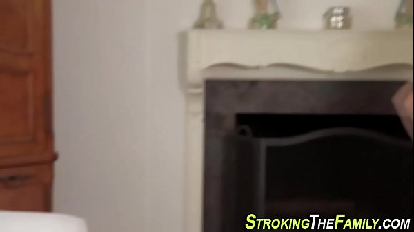 Teenage stepdaughter jerks and sucks bigcock in the kitchen