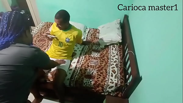 Comendo colega de trabalho no pelo