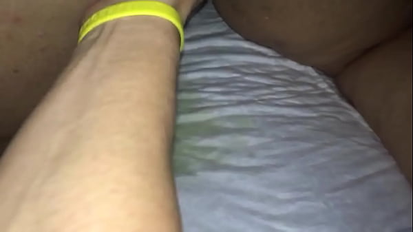 Masturbata dal bull gode come una Troia