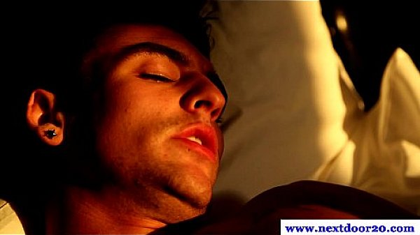 Hungry amateur sucking thick muscle in high def