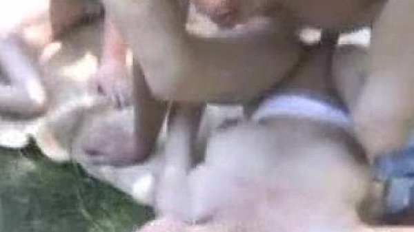 Amateur girl uses vibrator  