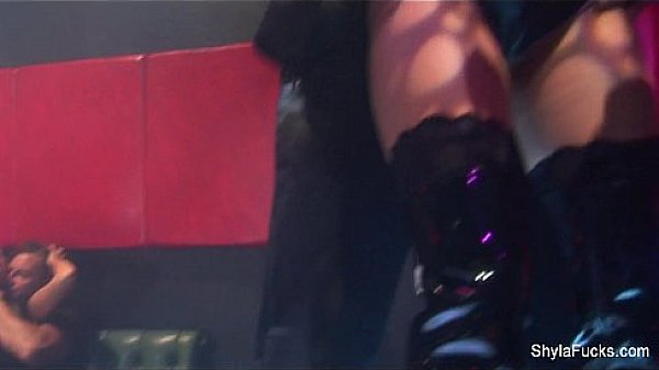 Shyla Stylez hot threesome