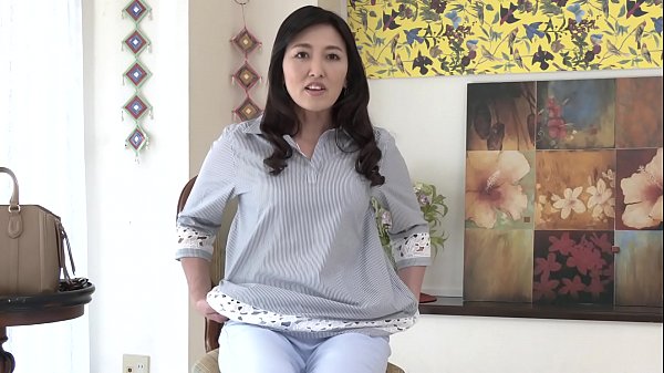 福富りょうさん50歳、専業主婦。現在、結婚18年目になる一の母。結婚前は社長秘書だったという経歴の持ち主だが、寿退職してからは家庭に入り、ご主人とはこの18年ケンカすることもなく良好な夫婦関係を築いてきた。