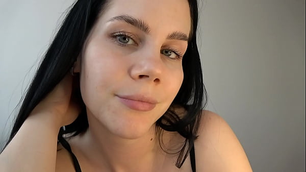 Giantess Anna will eat you